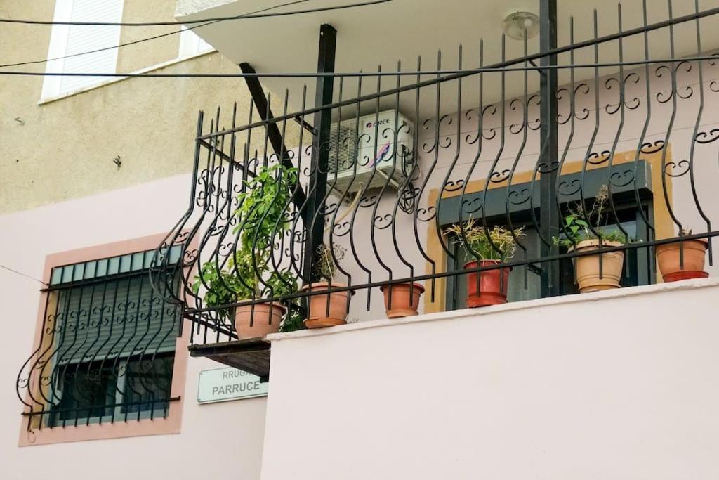 Kasmi Home Krujë Екстериор снимка