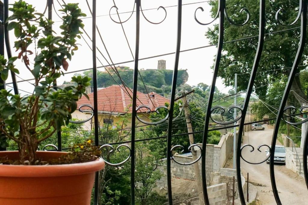 Kasmi Home Krujë Екстериор снимка