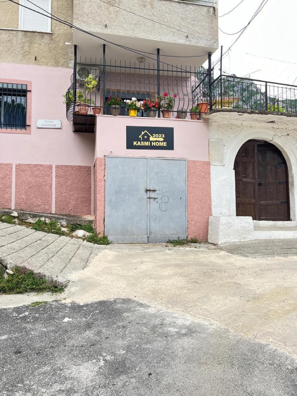 Kasmi Home Krujë Екстериор снимка